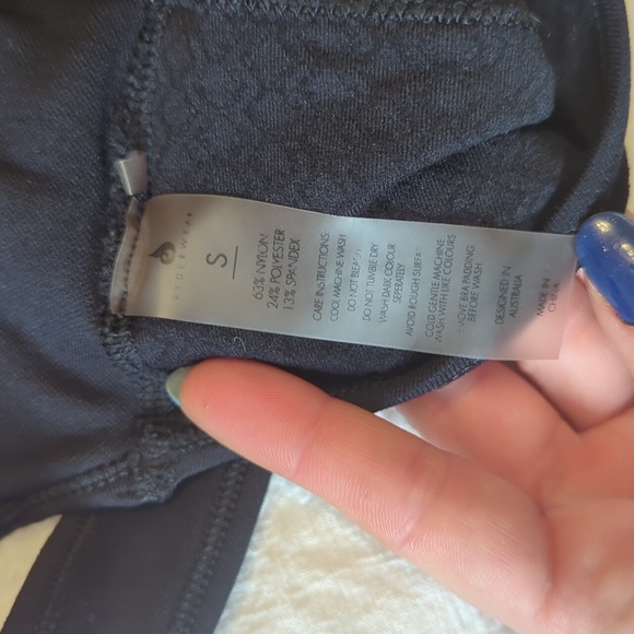 Ryderwear size small black sports bra - Picture 3 of 3